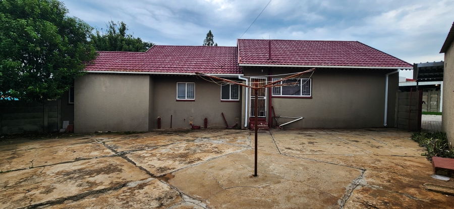 3 Bedroom Property for Sale in Sasolburg Ext 11 Free State